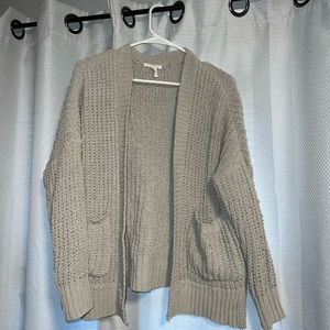 Full Tilt XS Creme colored cardigan🤍